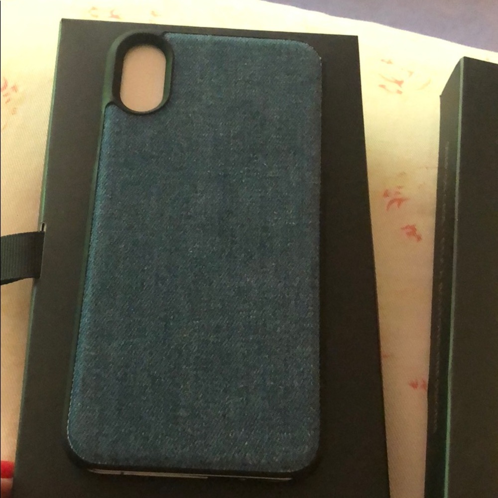 IPHONE X CASE NWT